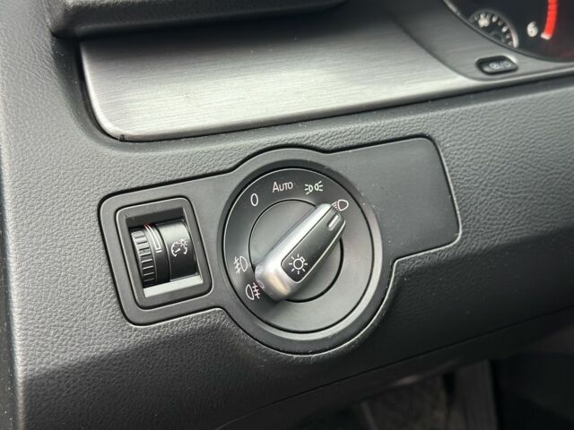 Черный Фольксваген Пассат, объемом двигателя 2 л и пробегом 253 тыс. км за 10700 $, фото 16 на Automoto.ua