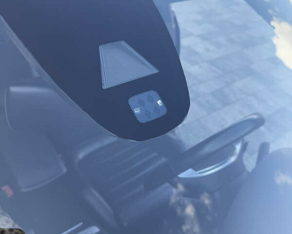 Черный Фольксваген Пассат, объемом двигателя 2 л и пробегом 258 тыс. км за 13500 $, фото 27 на Automoto.ua