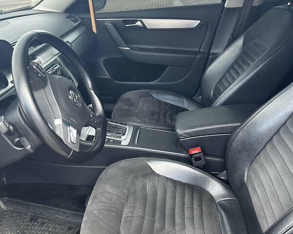 Черный Фольксваген Пассат, объемом двигателя 2 л и пробегом 315 тыс. км за 11500 $, фото 12 на Automoto.ua