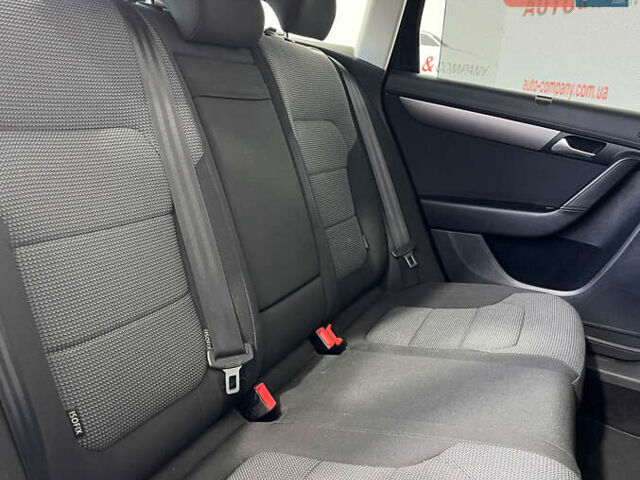 Чорний Фольксваген Пассат, об'ємом двигуна 1.97 л та пробігом 321 тис. км за 10750 $, фото 9 на Automoto.ua