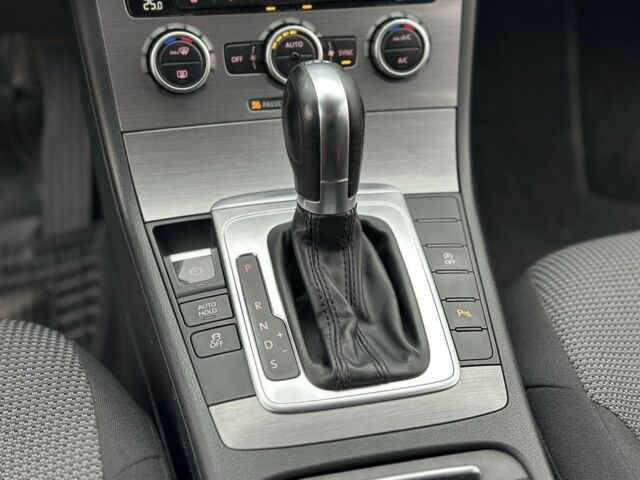 Черный Фольксваген Пассат, объемом двигателя 2 л и пробегом 253 тыс. км за 10700 $, фото 14 на Automoto.ua