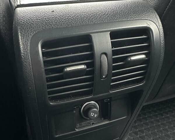 Черный Фольксваген Пассат, объемом двигателя 1.6 л и пробегом 245 тыс. км за 11999 $, фото 38 на Automoto.ua