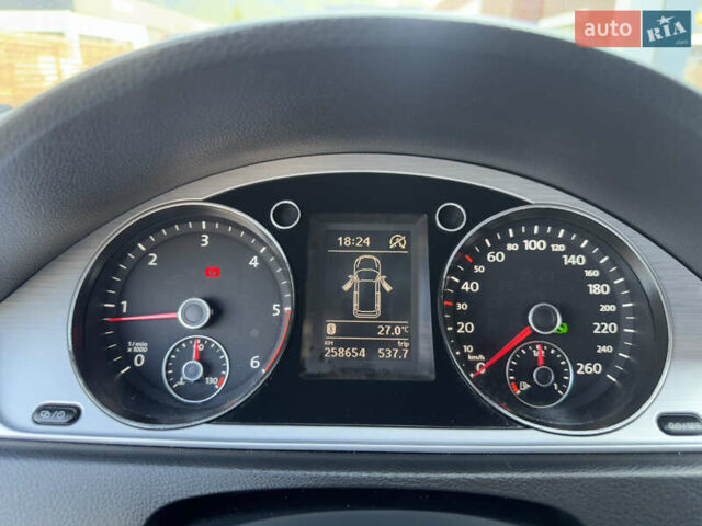 Черный Фольксваген Пассат, объемом двигателя 2 л и пробегом 258 тыс. км за 13500 $, фото 24 на Automoto.ua