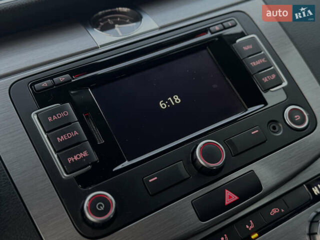 Черный Фольксваген Пассат, объемом двигателя 1.6 л и пробегом 213 тыс. км за 11900 $, фото 44 на Automoto.ua