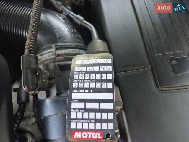 Черный Фольксваген Пассат, объемом двигателя 1.97 л и пробегом 294 тыс. км за 12000 $, фото 22 на Automoto.ua