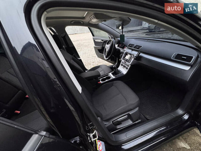 Черный Фольксваген Пассат, объемом двигателя 1.97 л и пробегом 299 тыс. км за 10800 $, фото 15 на Automoto.ua