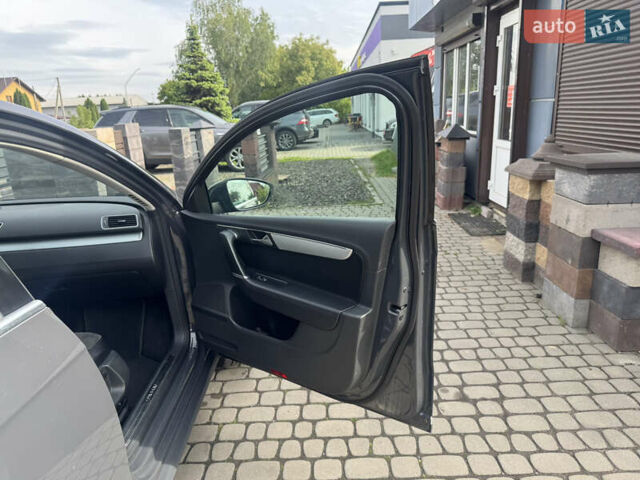 Чорний Фольксваген Пассат, об'ємом двигуна 1.97 л та пробігом 378 тис. км за 11700 $, фото 9 на Automoto.ua