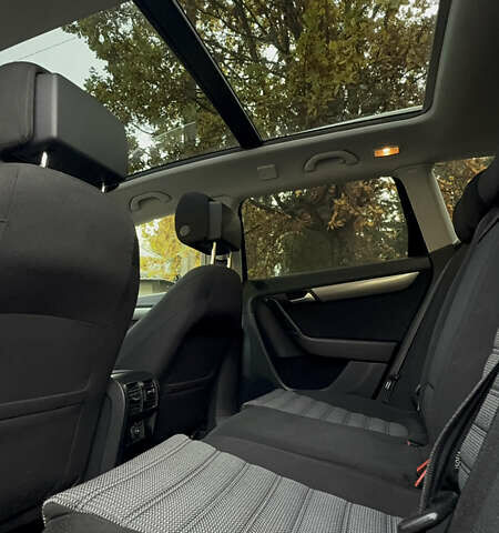 Черный Фольксваген Пассат, объемом двигателя 2 л и пробегом 243 тыс. км за 12500 $, фото 17 на Automoto.ua