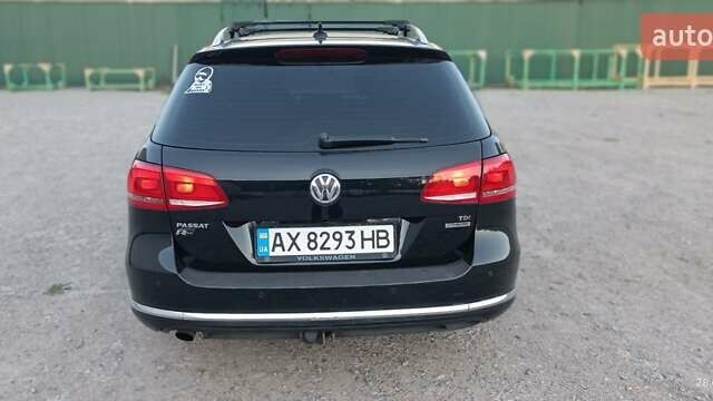 Черный Фольксваген Пассат, объемом двигателя 1.6 л и пробегом 270 тыс. км за 11000 $, фото 12 на Automoto.ua