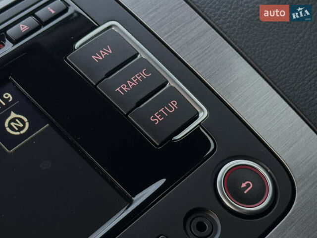 Черный Фольксваген Пассат, объемом двигателя 1.6 л и пробегом 213 тыс. км за 11900 $, фото 48 на Automoto.ua