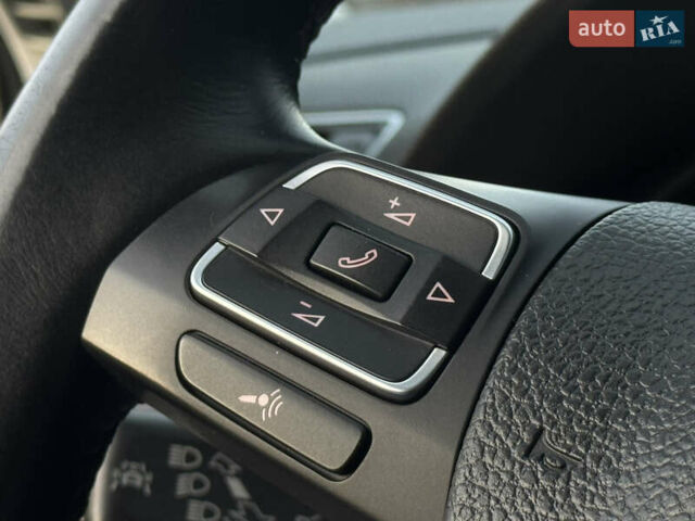 Черный Фольксваген Пассат, объемом двигателя 1.6 л и пробегом 213 тыс. км за 11900 $, фото 37 на Automoto.ua