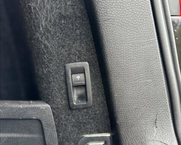 Чорний Фольксваген Пассат, об'ємом двигуна 1.97 л та пробігом 230 тис. км за 10900 $, фото 35 на Automoto.ua