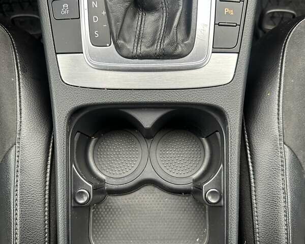 Черный Фольксваген Пассат, объемом двигателя 1.6 л и пробегом 245 тыс. км за 11999 $, фото 42 на Automoto.ua