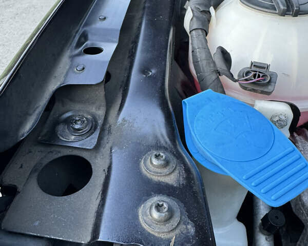 Чорний Фольксваген Пассат, об'ємом двигуна 2 л та пробігом 244 тис. км за 12750 $, фото 92 на Automoto.ua