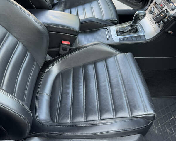 Черный Фольксваген Пассат, объемом двигателя 2 л и пробегом 258 тыс. км за 13500 $, фото 19 на Automoto.ua