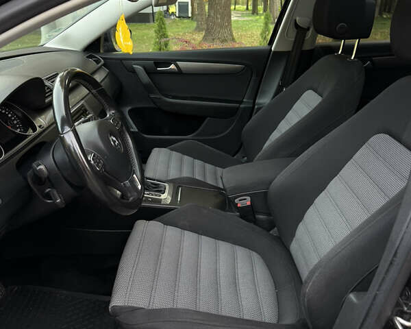 Черный Фольксваген Пассат, объемом двигателя 2 л и пробегом 243 тыс. км за 12500 $, фото 14 на Automoto.ua