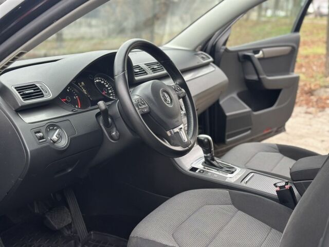 Черный Фольксваген Пассат, объемом двигателя 2 л и пробегом 253 тыс. км за 10700 $, фото 6 на Automoto.ua