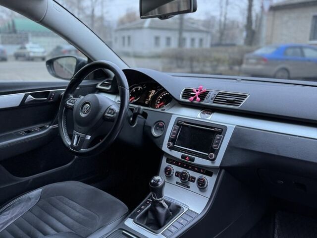 Чорний Фольксваген Пассат, об'ємом двигуна 1.6 л та пробігом 280 тис. км за 5200 $, фото 20 на Automoto.ua