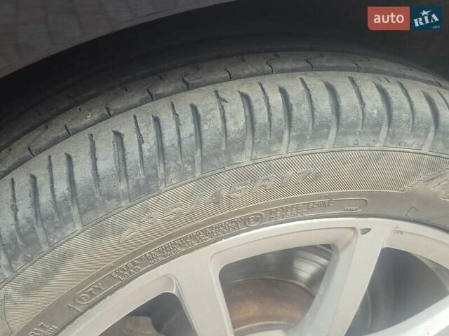 Черный Фольксваген Пассат, объемом двигателя 1.97 л и пробегом 294 тыс. км за 12000 $, фото 1 на Automoto.ua