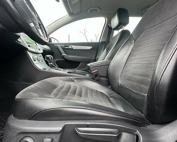 Черный Фольксваген Пассат, объемом двигателя 1.6 л и пробегом 245 тыс. км за 11999 $, фото 25 на Automoto.ua