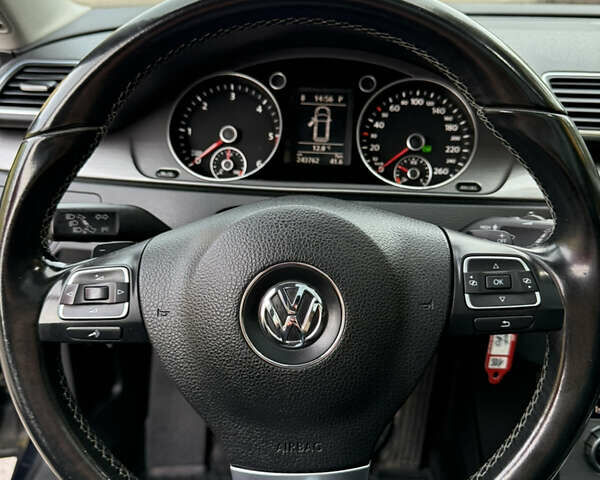 Черный Фольксваген Пассат, объемом двигателя 2 л и пробегом 243 тыс. км за 12500 $, фото 9 на Automoto.ua