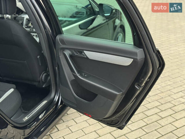 Чорний Фольксваген Пассат, об'ємом двигуна 2 л та пробігом 249 тис. км за 13200 $, фото 58 на Automoto.ua