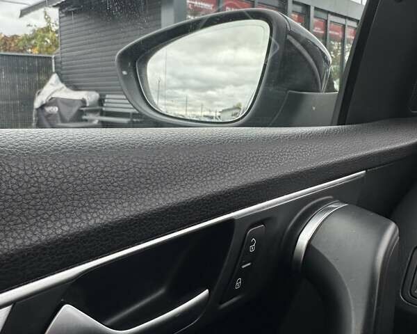 Черный Фольксваген Пассат, объемом двигателя 1.6 л и пробегом 245 тыс. км за 11999 $, фото 28 на Automoto.ua