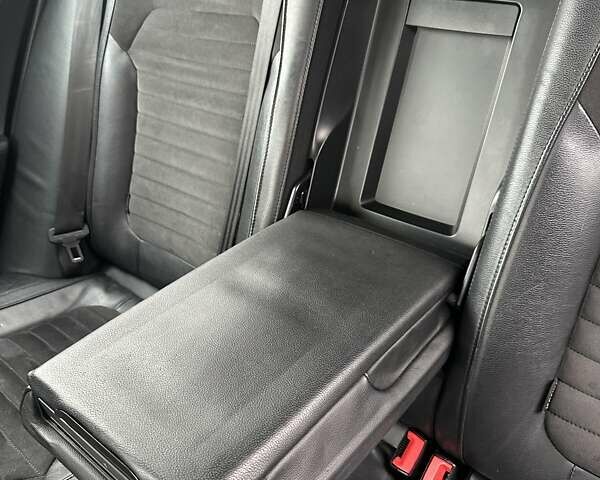 Черный Фольксваген Пассат, объемом двигателя 1.6 л и пробегом 245 тыс. км за 11999 $, фото 37 на Automoto.ua