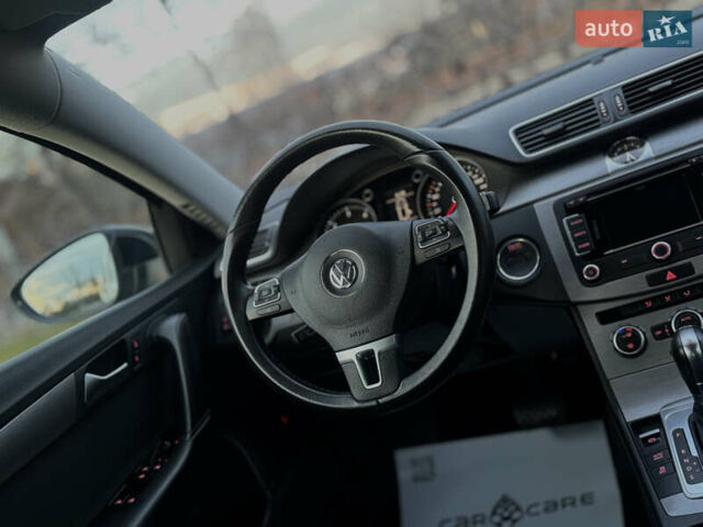 Черный Фольксваген Пассат, объемом двигателя 1.6 л и пробегом 213 тыс. км за 11900 $, фото 71 на Automoto.ua