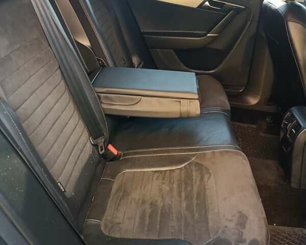 Черный Фольксваген Пассат, объемом двигателя 1.6 л и пробегом 257 тыс. км за 9200 $, фото 13 на Automoto.ua