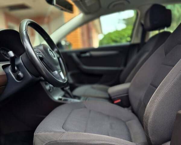 Черный Фольксваген Пассат, объемом двигателя 1.6 л и пробегом 195 тыс. км за 9700 $, фото 45 на Automoto.ua