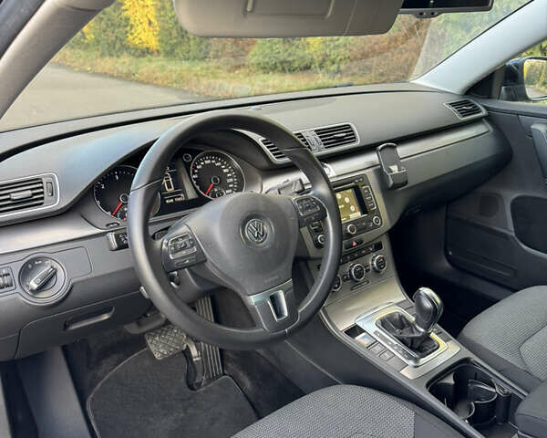 Чорний Фольксваген Пассат, об'ємом двигуна 2 л та пробігом 244 тис. км за 12750 $, фото 37 на Automoto.ua