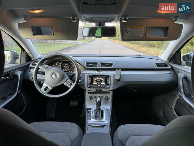 Чорний Фольксваген Пассат, об'ємом двигуна 2 л та пробігом 244 тис. км за 12550 $, фото 53 на Automoto.ua