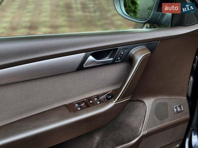 Черный Фольксваген Пассат, объемом двигателя 1.6 л и пробегом 195 тыс. км за 9700 $, фото 43 на Automoto.ua