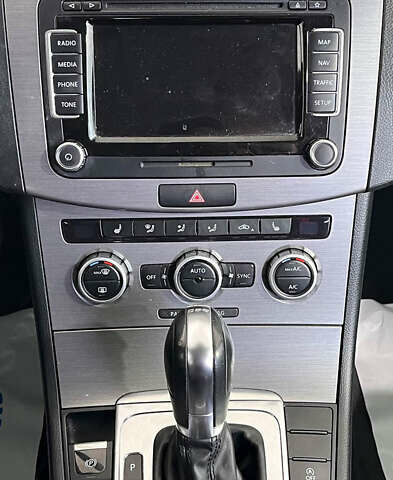 Чорний Фольксваген Пассат, об'ємом двигуна 1.97 л та пробігом 321 тис. км за 10750 $, фото 13 на Automoto.ua