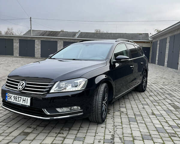 Черный Фольксваген Пассат, объемом двигателя 1.97 л и пробегом 300 тыс. км за 11800 $, фото 1 на Automoto.ua