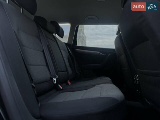 Черный Фольксваген Пассат, объемом двигателя 1.6 л и пробегом 213 тыс. км за 11900 $, фото 80 на Automoto.ua