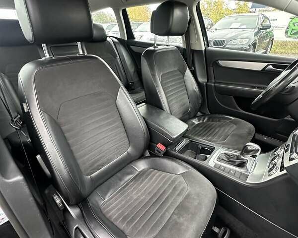 Черный Фольксваген Пассат, объемом двигателя 1.6 л и пробегом 245 тыс. км за 11999 $, фото 19 на Automoto.ua