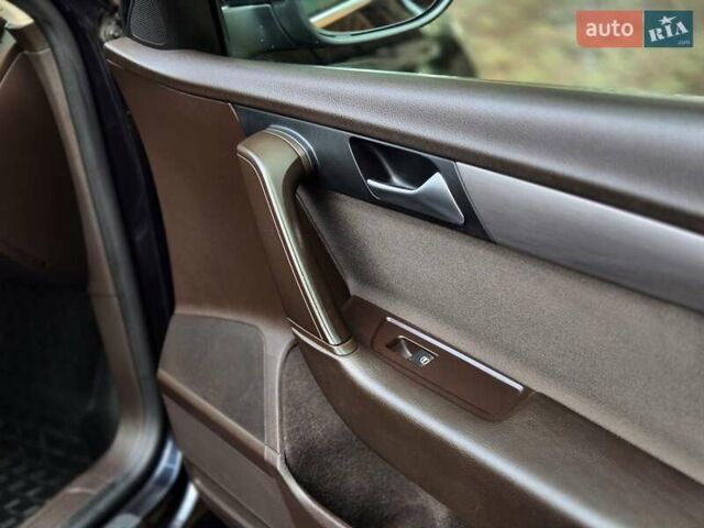 Черный Фольксваген Пассат, объемом двигателя 1.6 л и пробегом 195 тыс. км за 9700 $, фото 67 на Automoto.ua