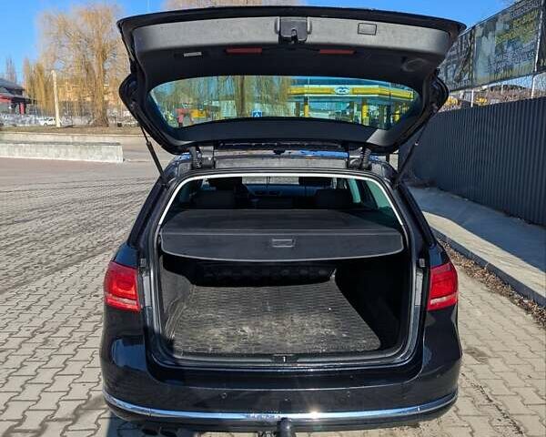 Чорний Фольксваген Пассат, об'ємом двигуна 1.97 л та пробігом 258 тис. км за 13000 $, фото 6 на Automoto.ua