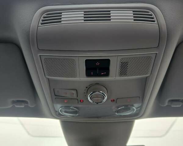 Черный Фольксваген Пассат, объемом двигателя 2 л и пробегом 221 тыс. км за 15850 $, фото 30 на Automoto.ua