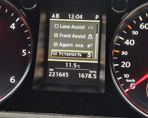 Черный Фольксваген Пассат, объемом двигателя 2 л и пробегом 221 тыс. км за 15850 $, фото 28 на Automoto.ua