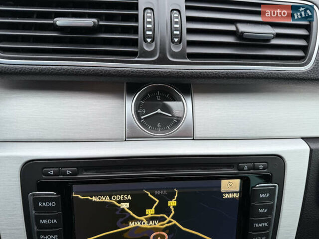 Черный Фольксваген Пассат, объемом двигателя 1.97 л и пробегом 276 тыс. км за 12000 $, фото 38 на Automoto.ua