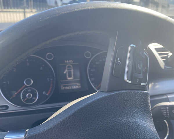 Чорний Фольксваген Пассат, об'ємом двигуна 1.97 л та пробігом 371 тис. км за 11500 $, фото 5 на Automoto.ua