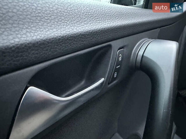 Черный Фольксваген Пассат, объемом двигателя 1.97 л и пробегом 224 тыс. км за 11999 $, фото 34 на Automoto.ua