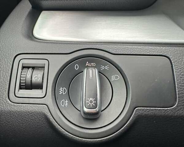 Чорний Фольксваген Пассат, об'ємом двигуна 1.6 л та пробігом 245 тис. км за 11999 $, фото 29 на Automoto.ua