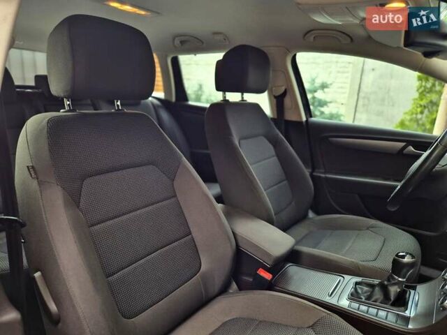 Черный Фольксваген Пассат, объемом двигателя 1.6 л и пробегом 195 тыс. км за 9700 $, фото 73 на Automoto.ua