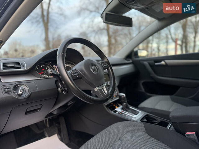 Черный Фольксваген Пассат, объемом двигателя 1.6 л и пробегом 213 тыс. км за 11900 $, фото 34 на Automoto.ua