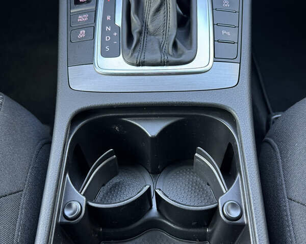 Чорний Фольксваген Пассат, об'ємом двигуна 2 л та пробігом 244 тис. км за 12750 $, фото 53 на Automoto.ua