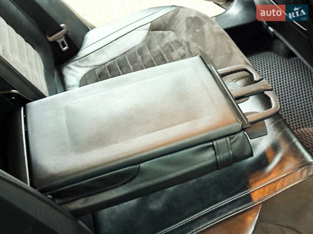 Черный Фольксваген Пассат, объемом двигателя 1.97 л и пробегом 276 тыс. км за 12000 $, фото 23 на Automoto.ua